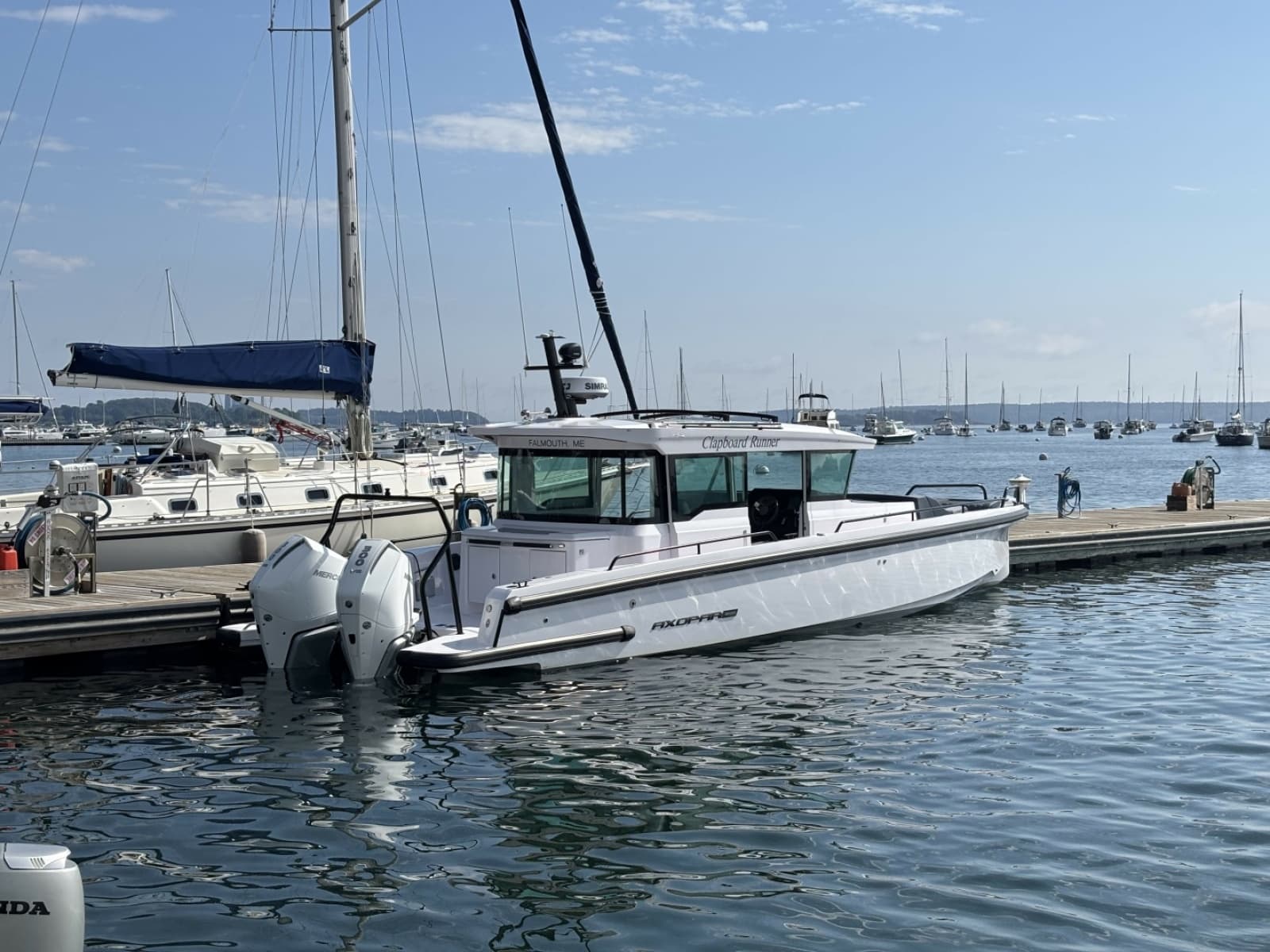 2024 Axopar 37XC Cross Cabin - Photo 1