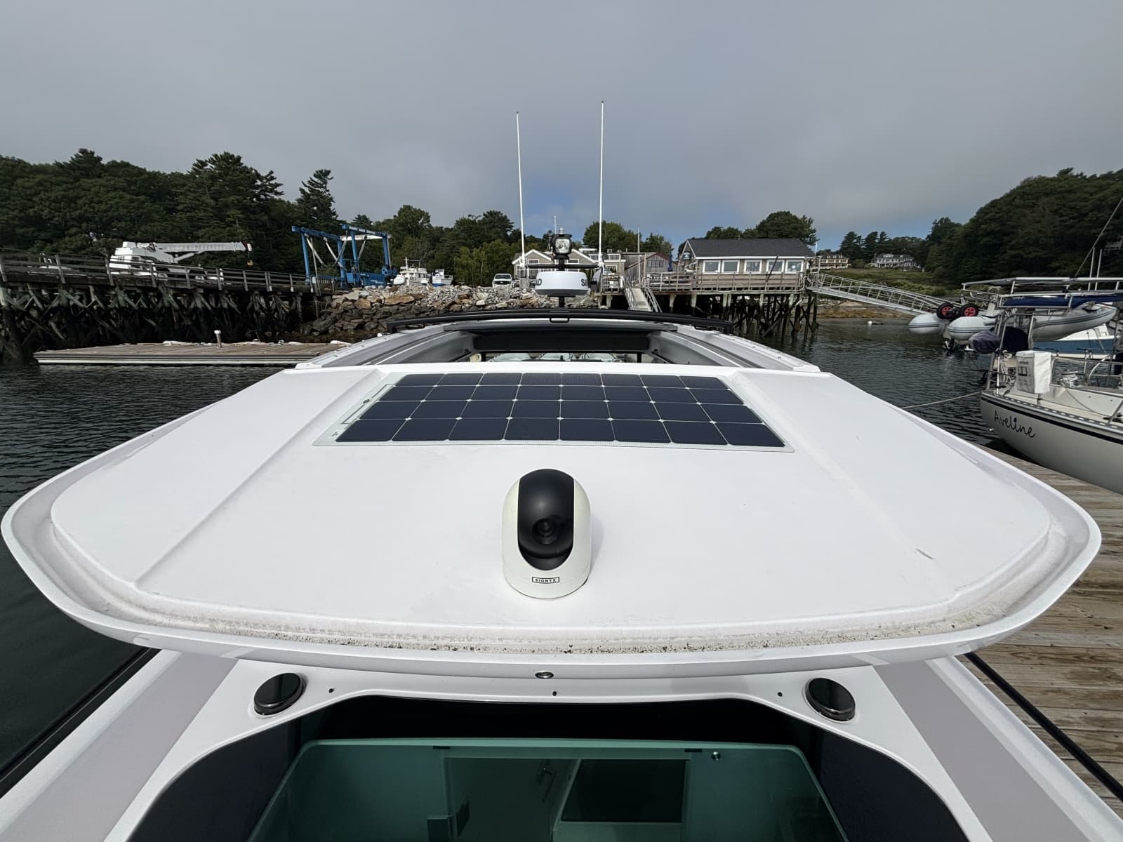 2024 Axopar 37XC Cross Cabin - Photo 38