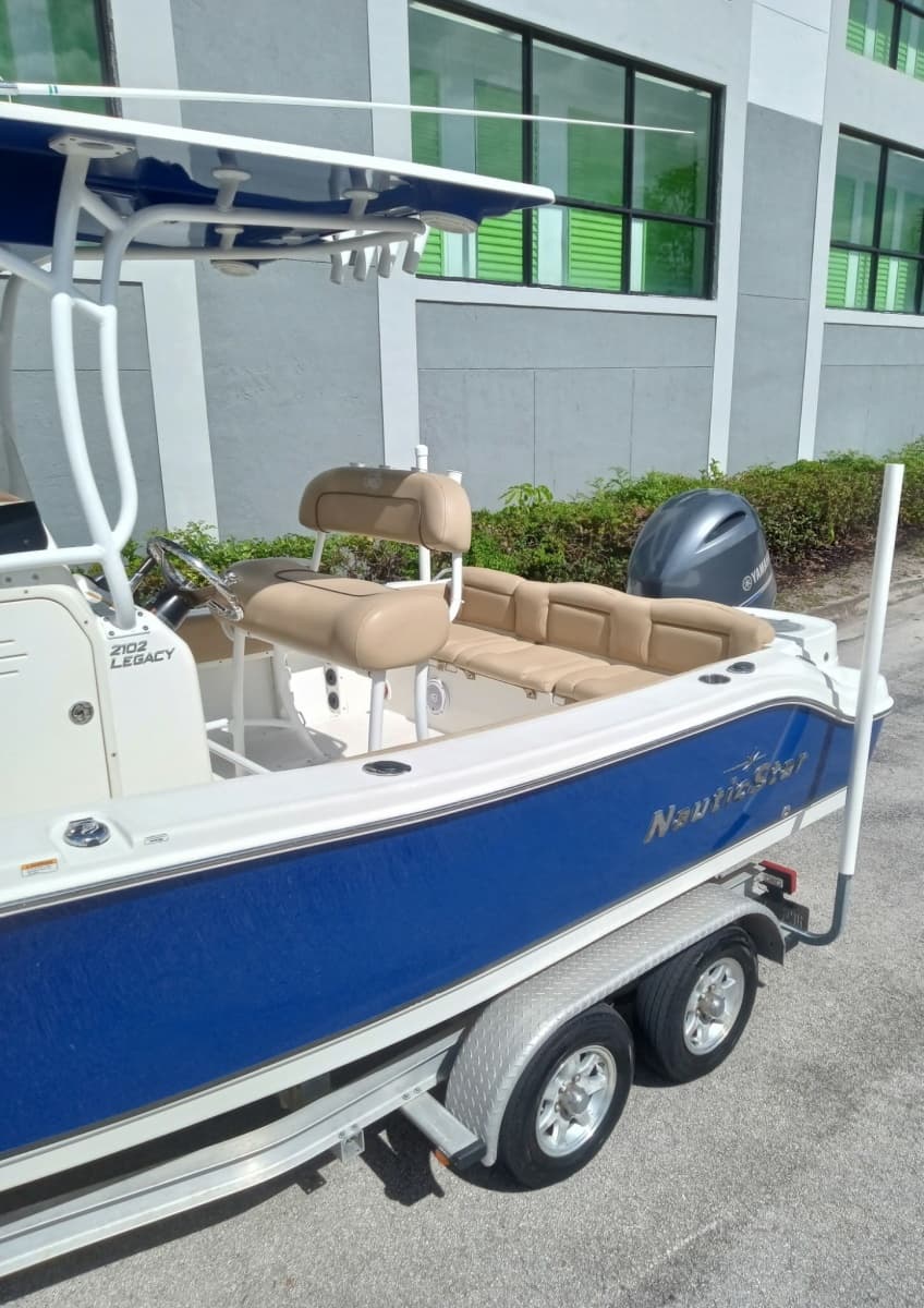2019 NauticStar 2102 Legacy - Photo 12