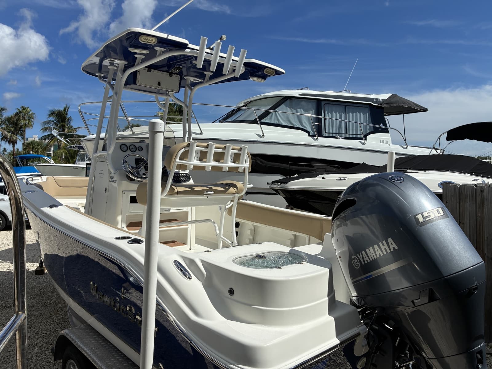 2019 NauticStar 2102 Legacy - Photo 2