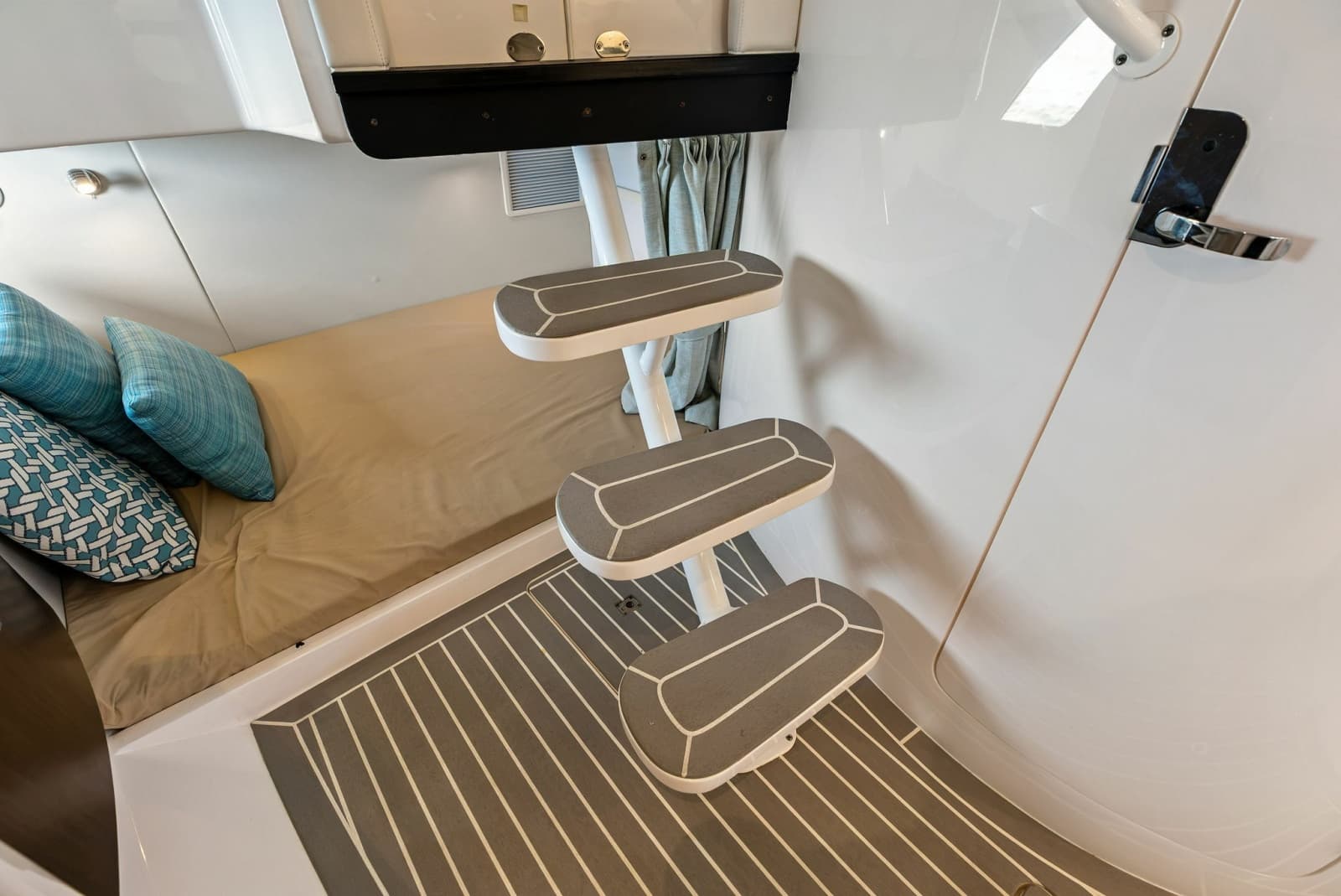 2019 Intrepid  - Photo 58