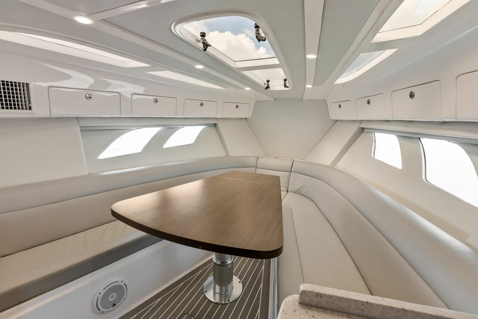 2019 Intrepid  - Photo 62