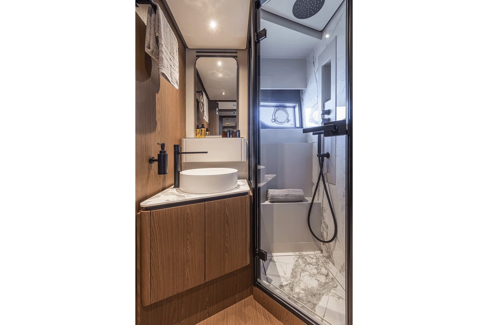 2025 Ferretti Yachts  - Photo 47