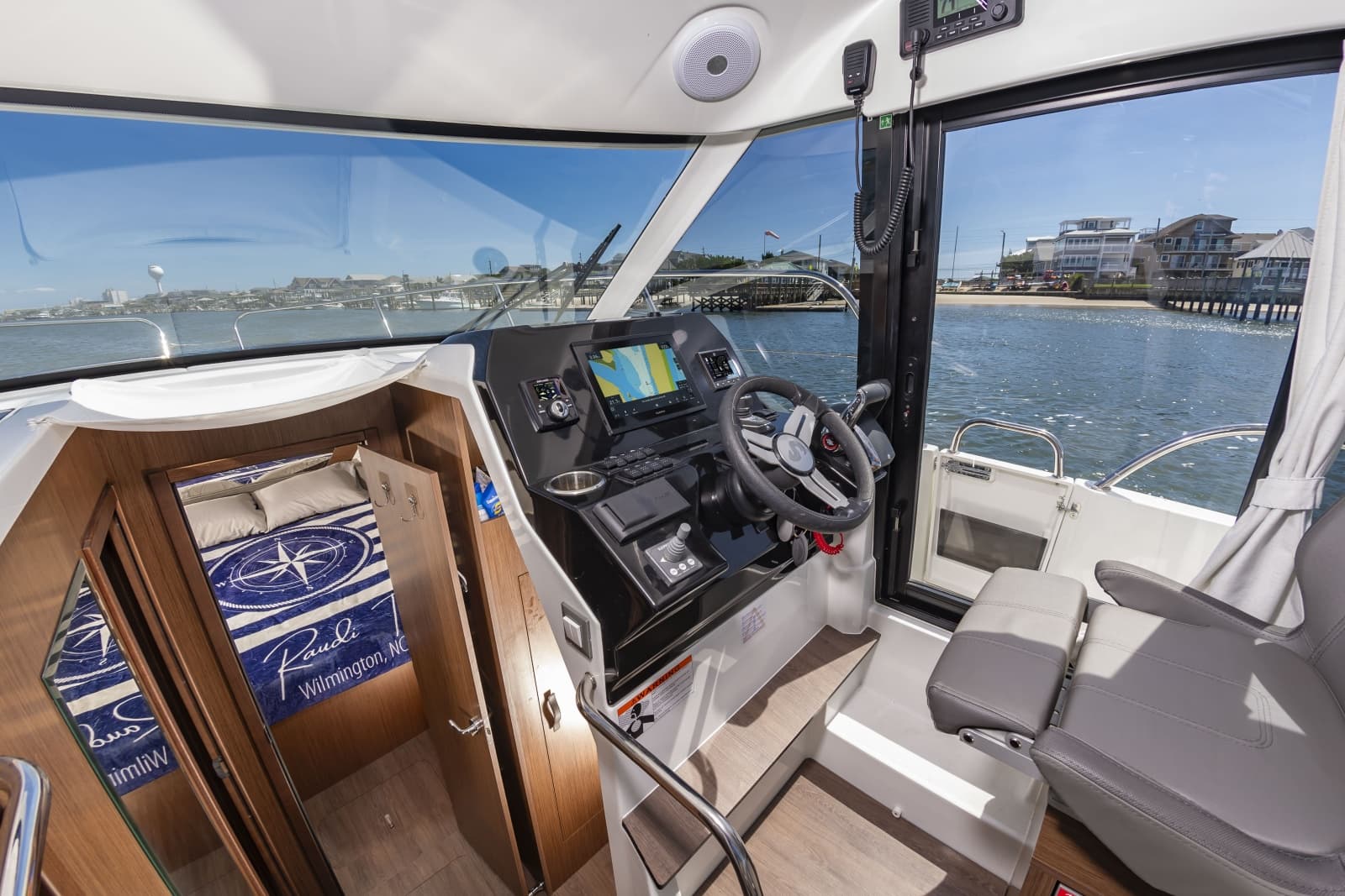 2026 Beneteau Antares 11 Fly - Photo 29