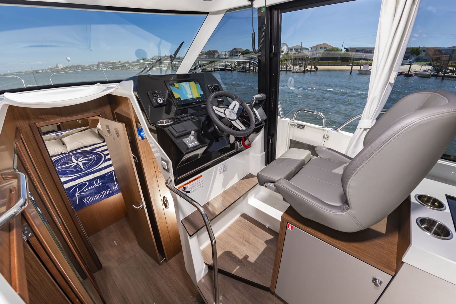 2026 Beneteau Antares 11 Fly - Photo 28