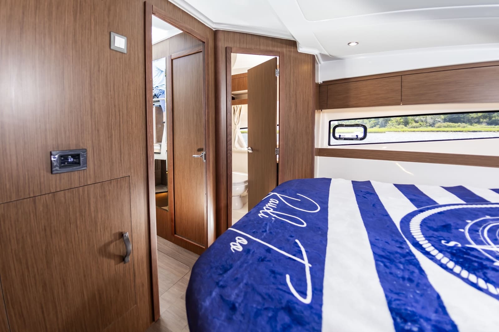 2026 Beneteau Antares 11 Fly - Photo 34