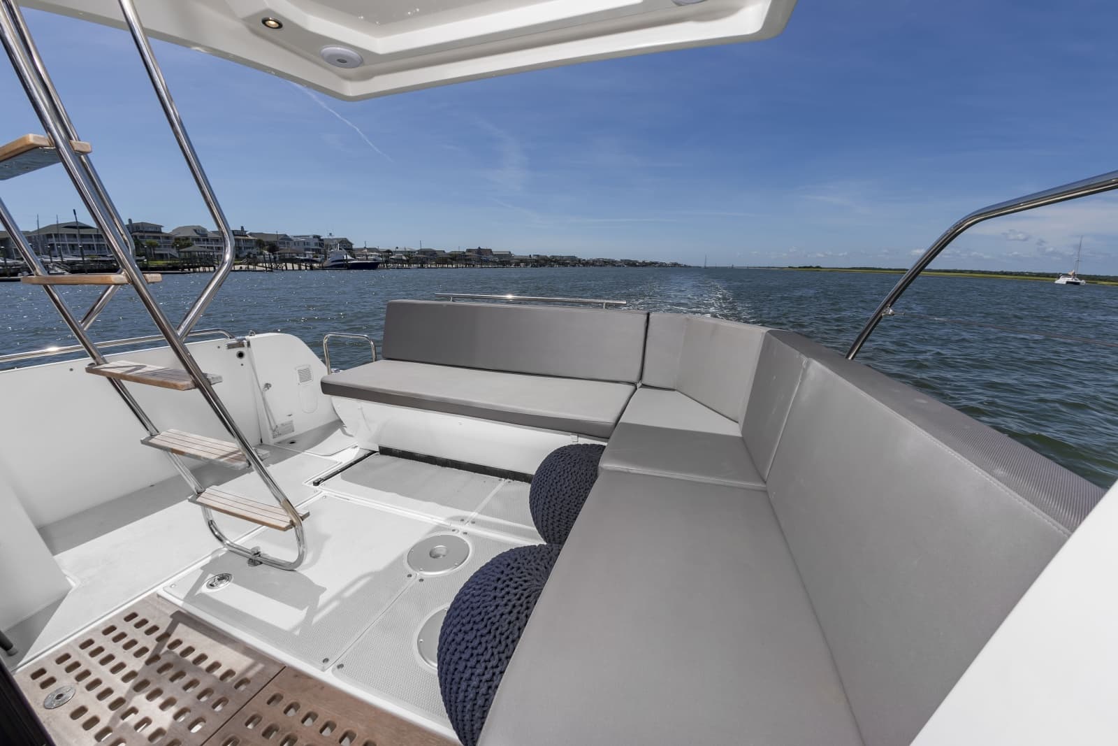 2026 Beneteau Antares 11 Fly - Photo 11