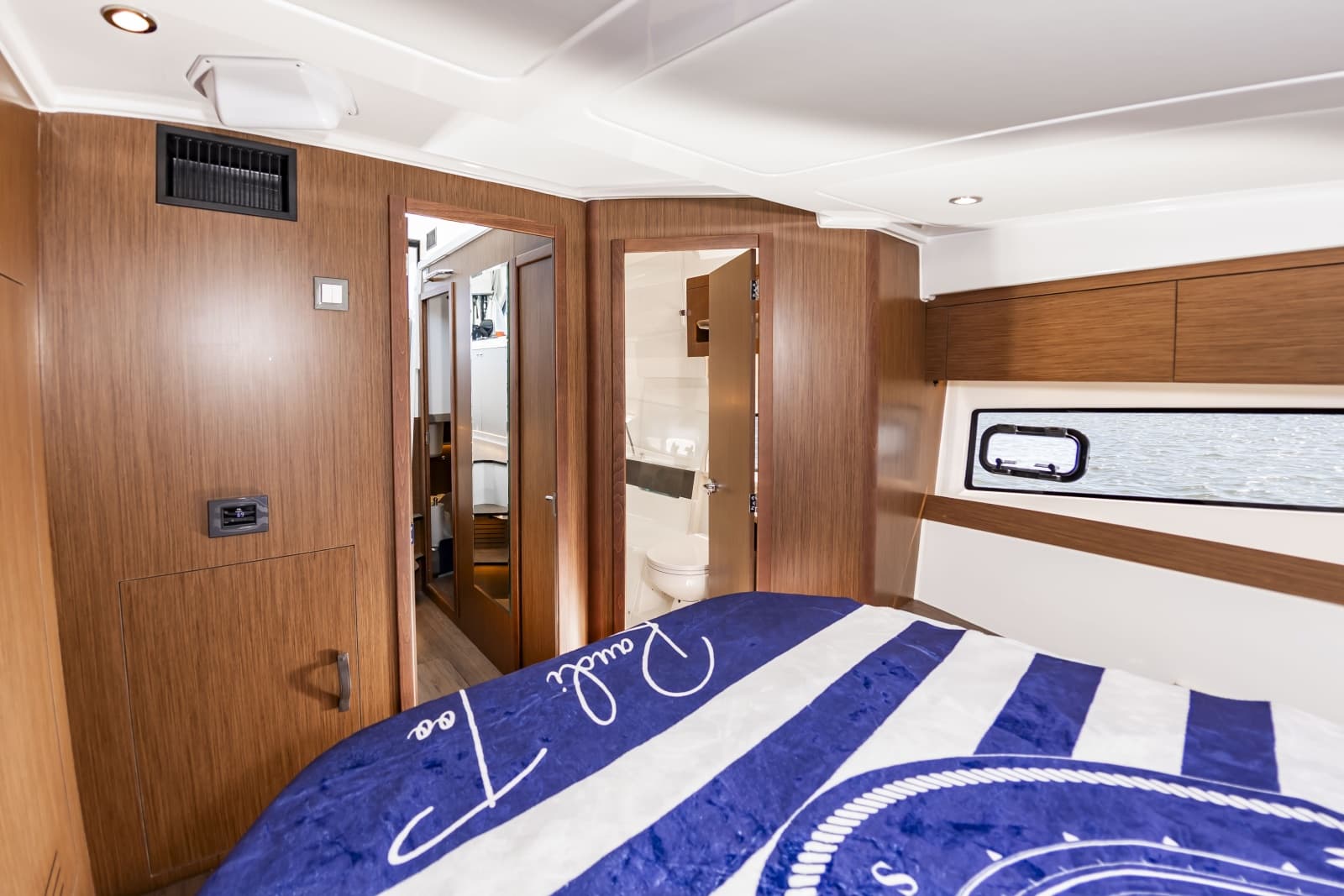 2026 Beneteau Antares 11 Fly - Photo 33