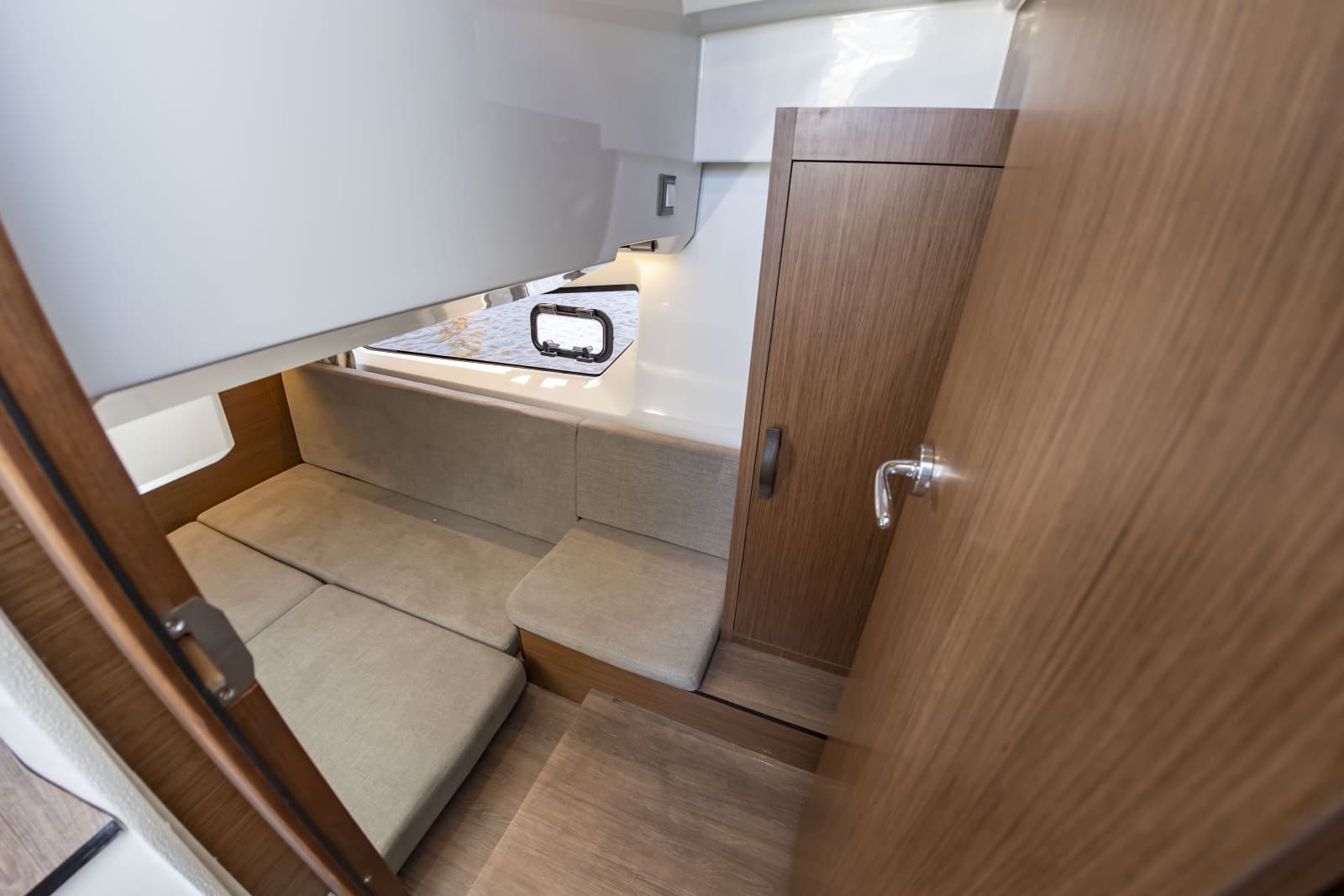 2026 Beneteau Antares 11 Fly - Photo 43