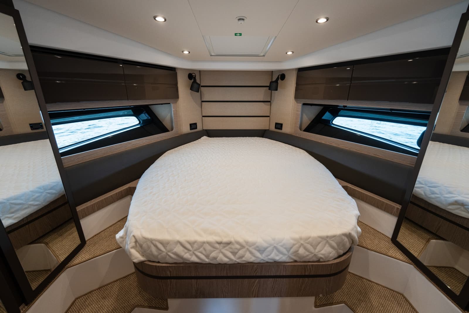 2025 Azimut Atlantis 45 - Photo 24