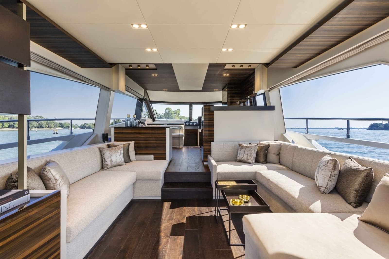 2026 Ferretti Yachts 670 - Photo 11