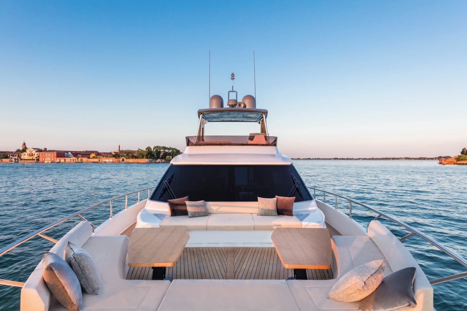 2026 Ferretti Yachts 670 - Photo 5