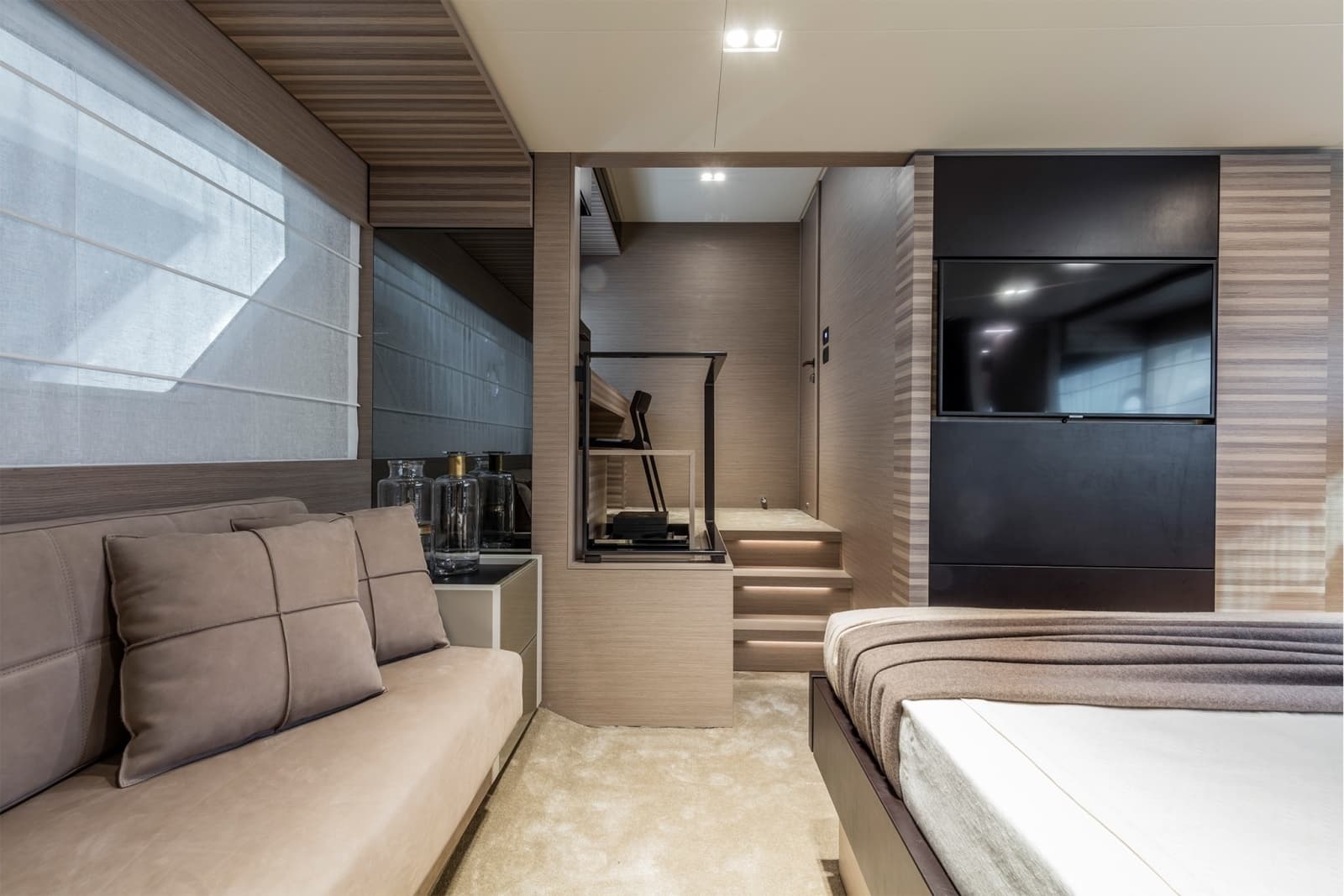 2026 Ferretti Yachts 670 - Photo 21
