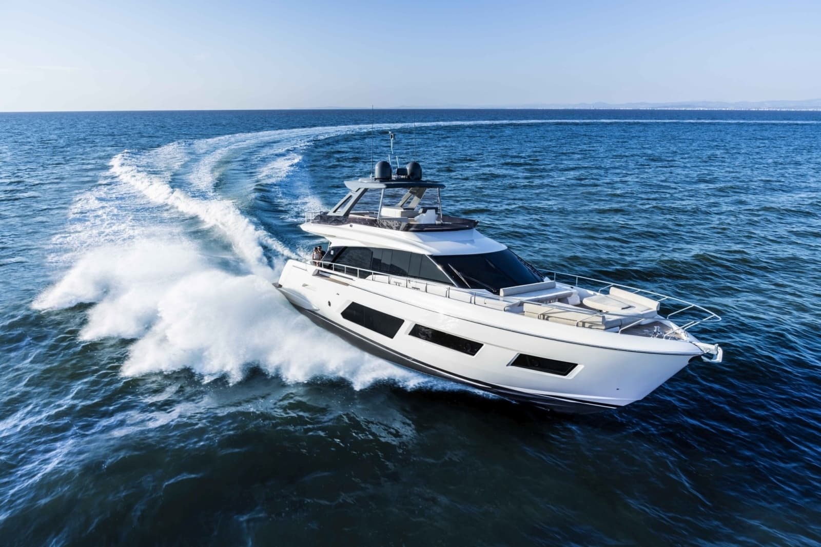 2026 Ferretti Yachts 670 - Photo 3