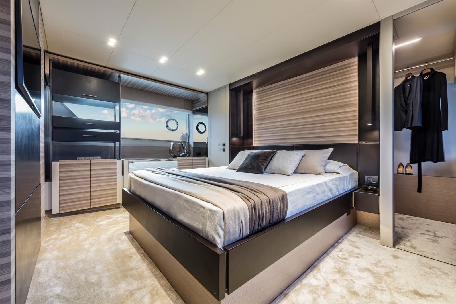 2026 Ferretti Yachts 670 - Photo 18