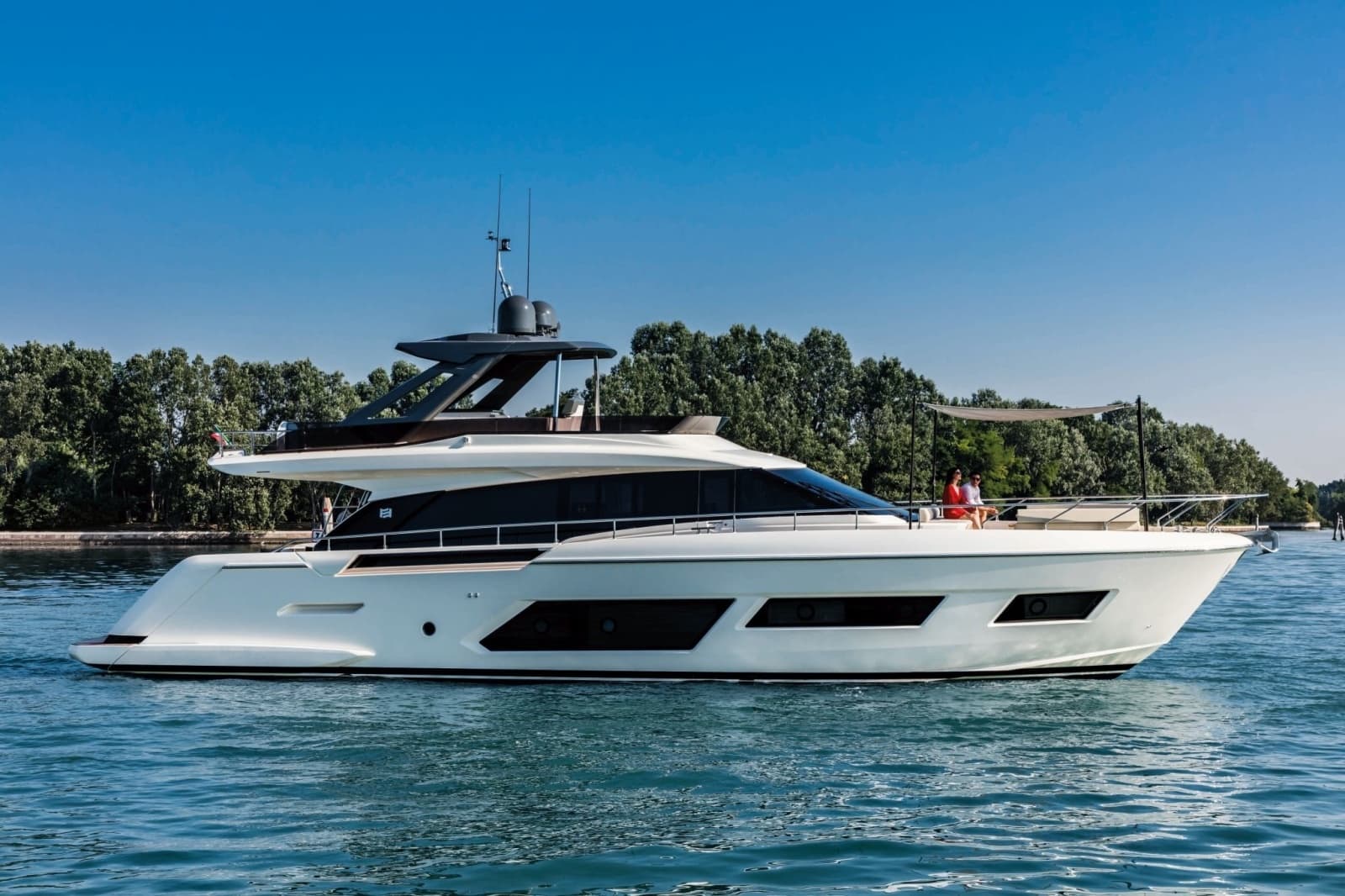 2026 Ferretti Yachts 670 - Photo 1