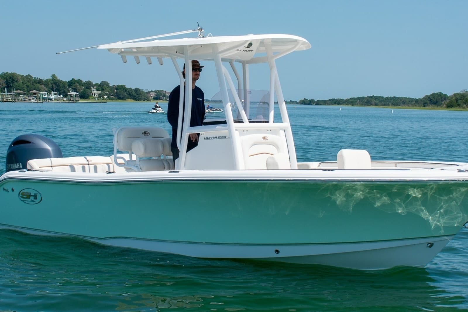 2022 Sea Hunt Ultra 219 - Photo 1