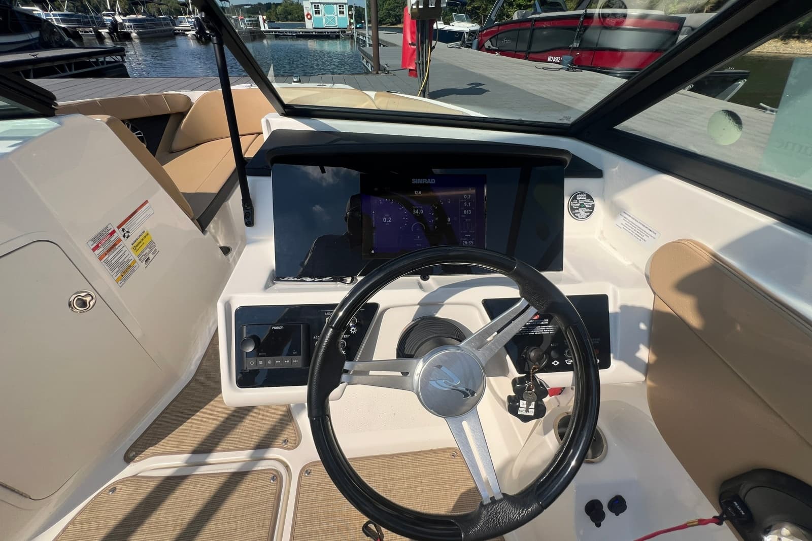 2022 Sea Ray SPX 210 - Photo 22