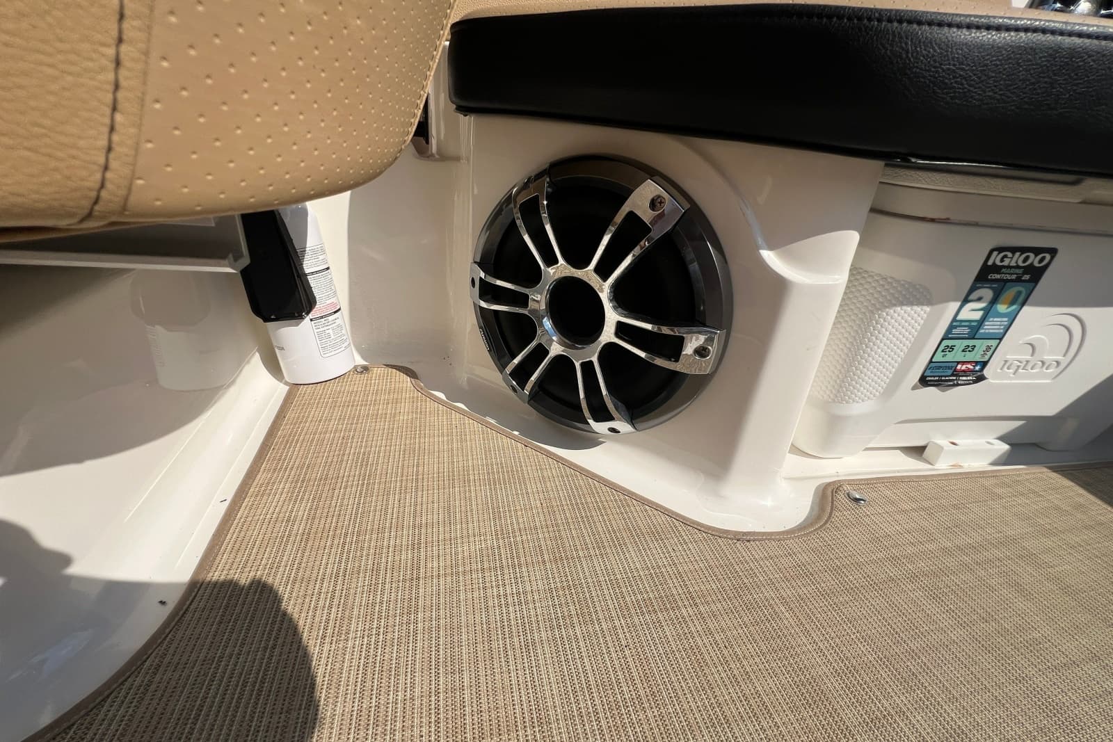 2022 Sea Ray SPX 210 - Photo 30