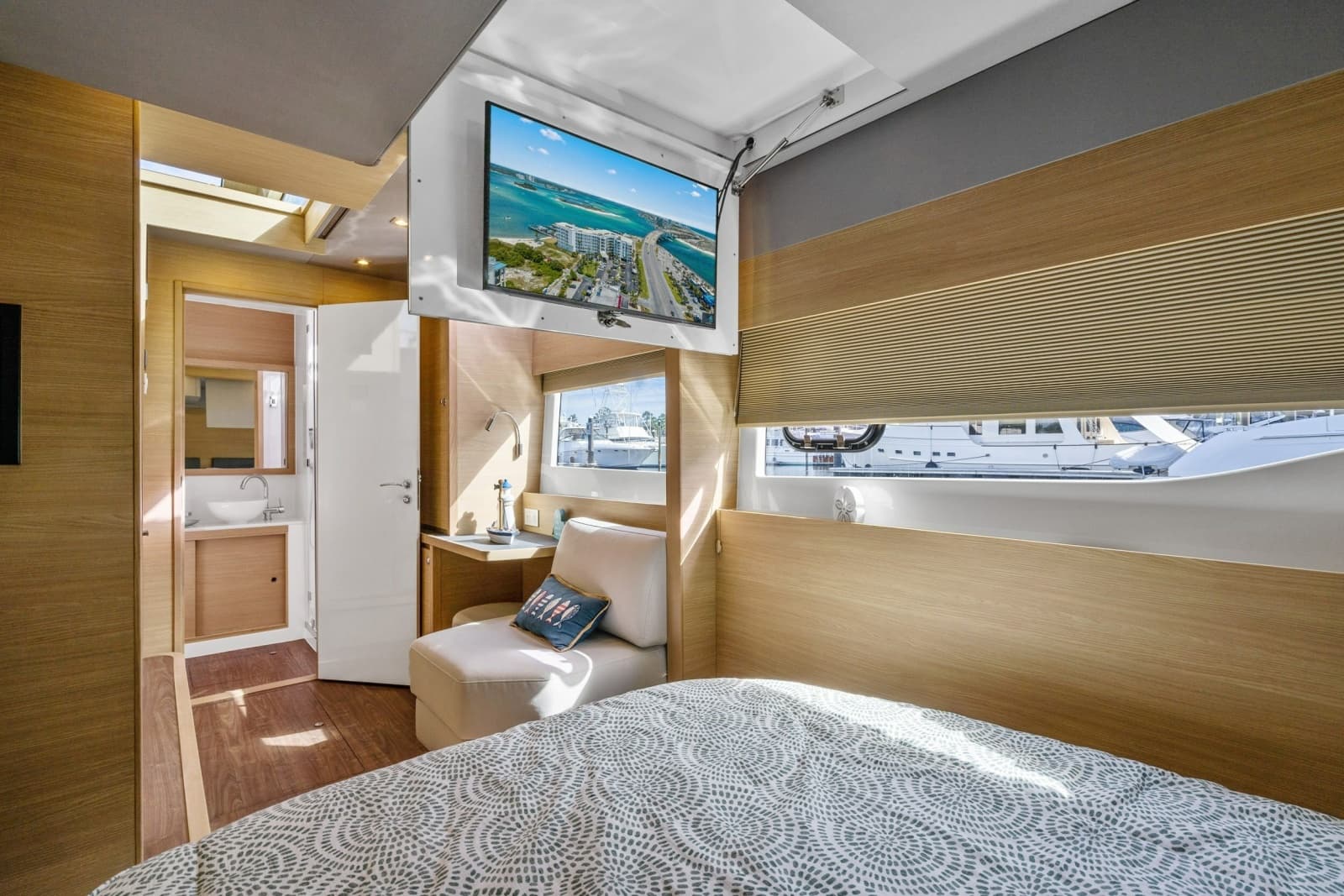 2021 Aquila 54 Yacht - Photo 31