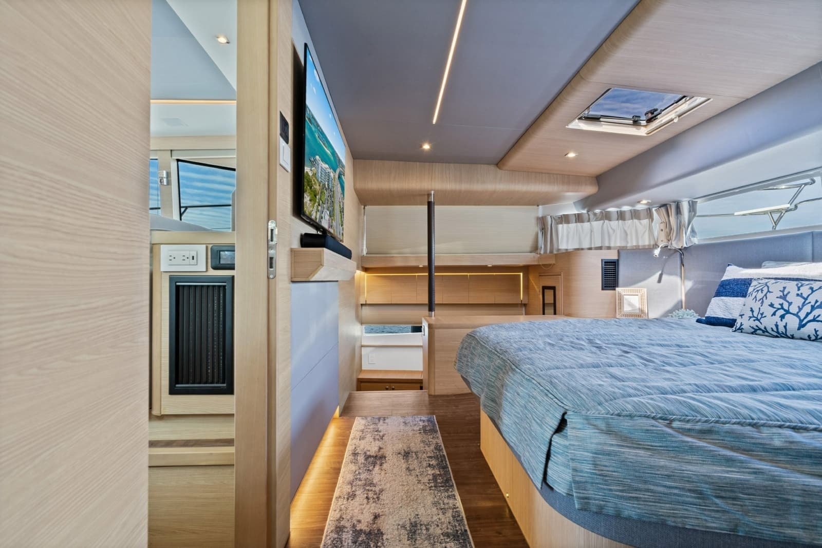 2021 Aquila 54 Yacht - Photo 18
