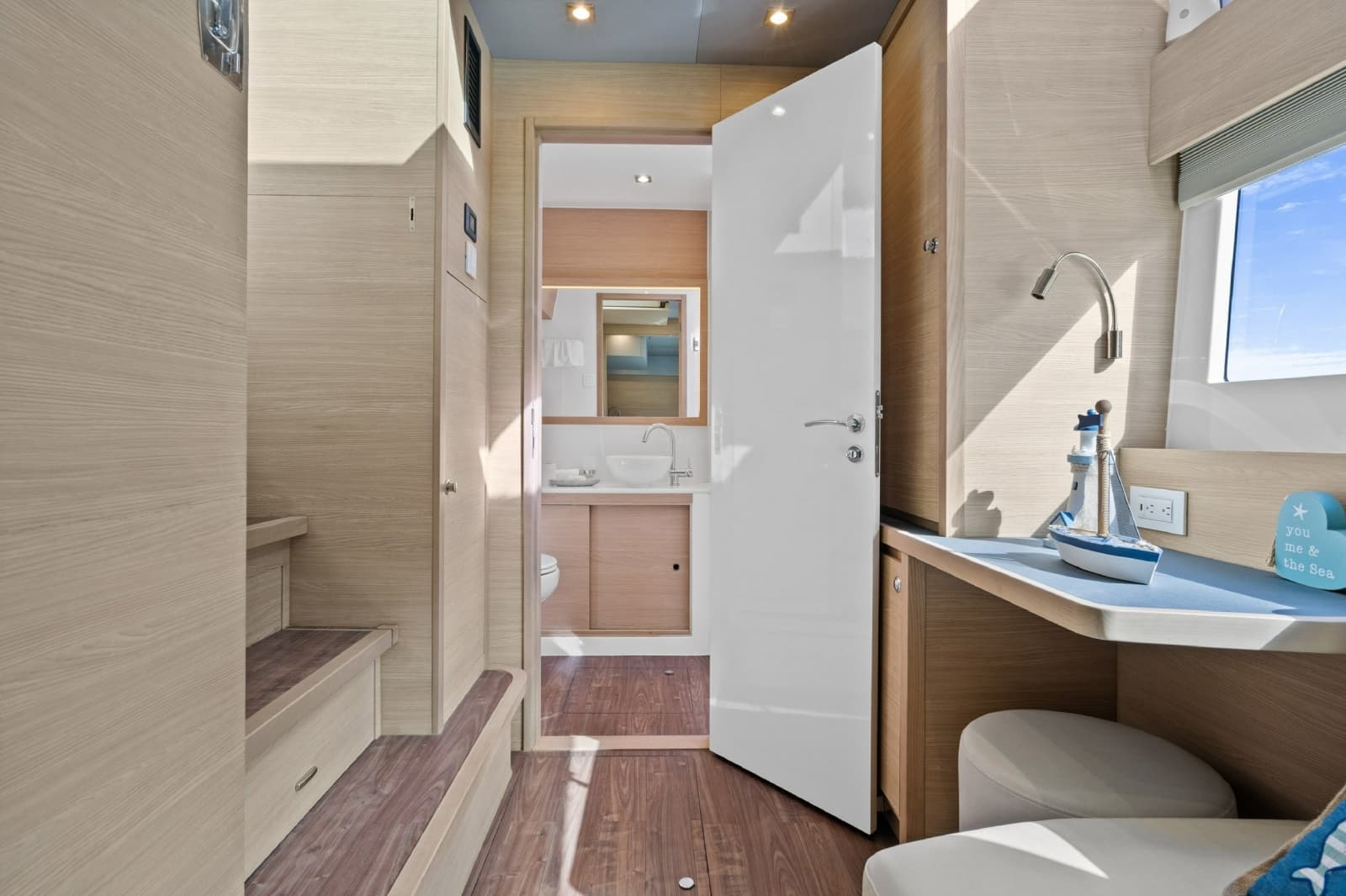 2021 Aquila 54 Yacht - Photo 25