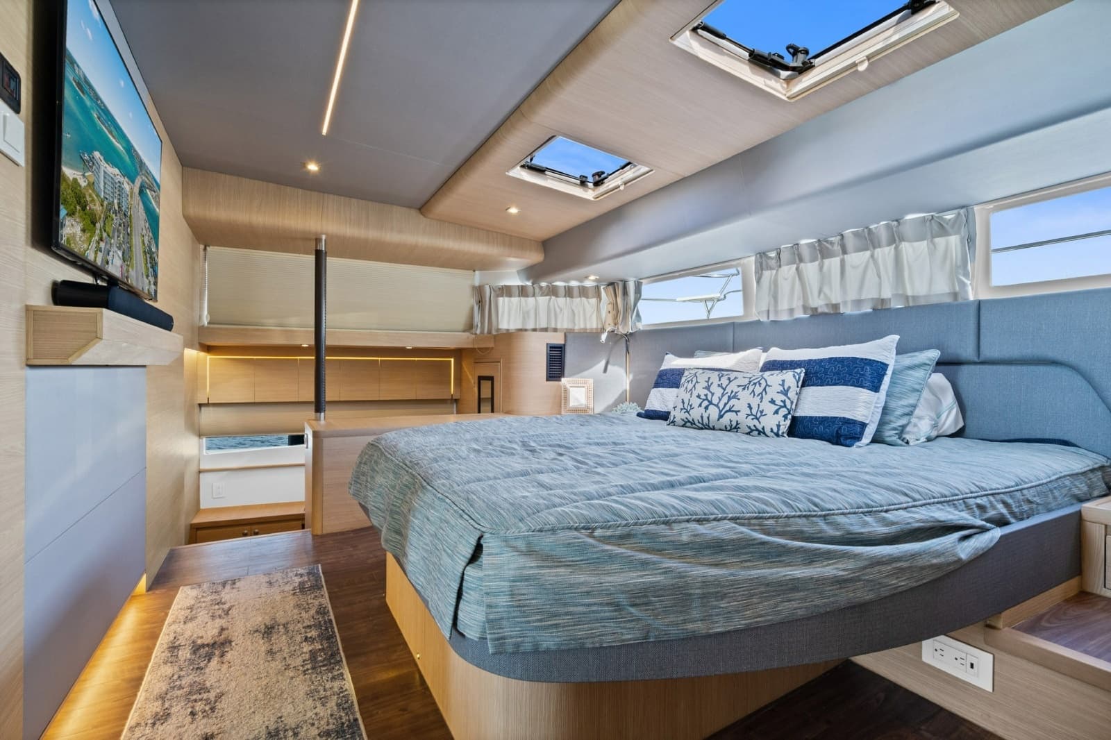 2021 Aquila 54 Yacht - Photo 17