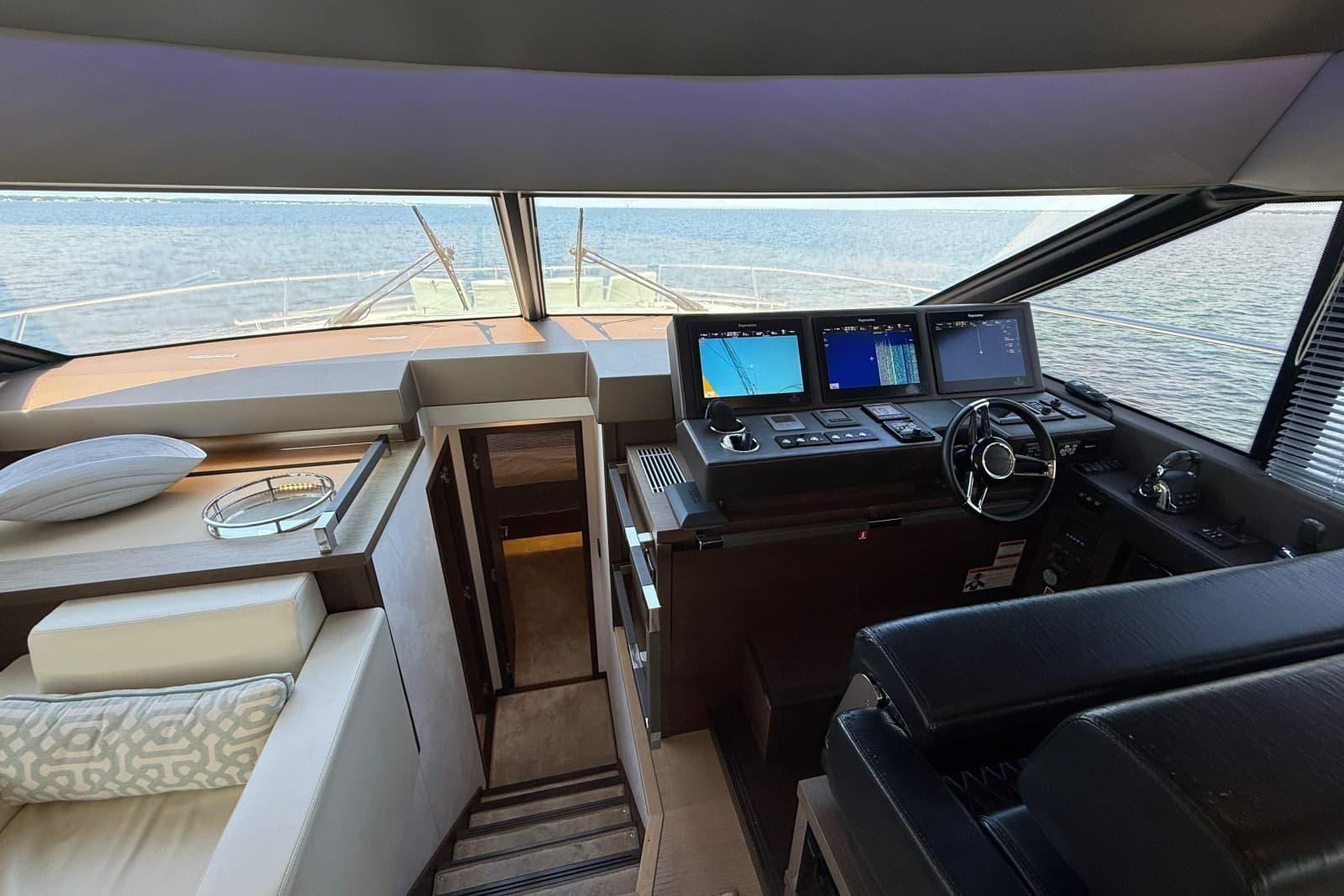 2017 Prestige 630 - Photo 26
