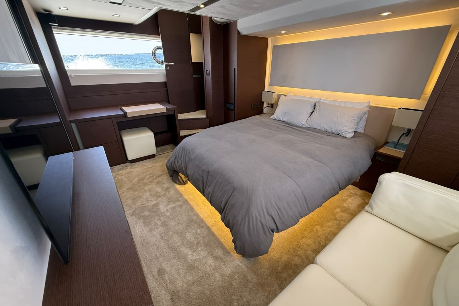 2017 Prestige 630 - Photo 31