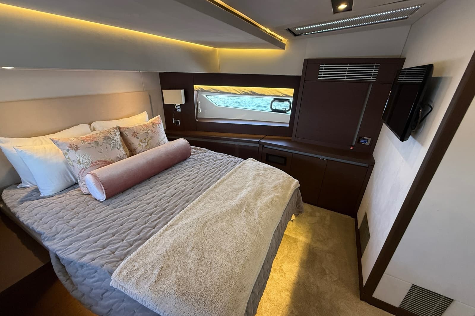 2017 Prestige 630 - Photo 35