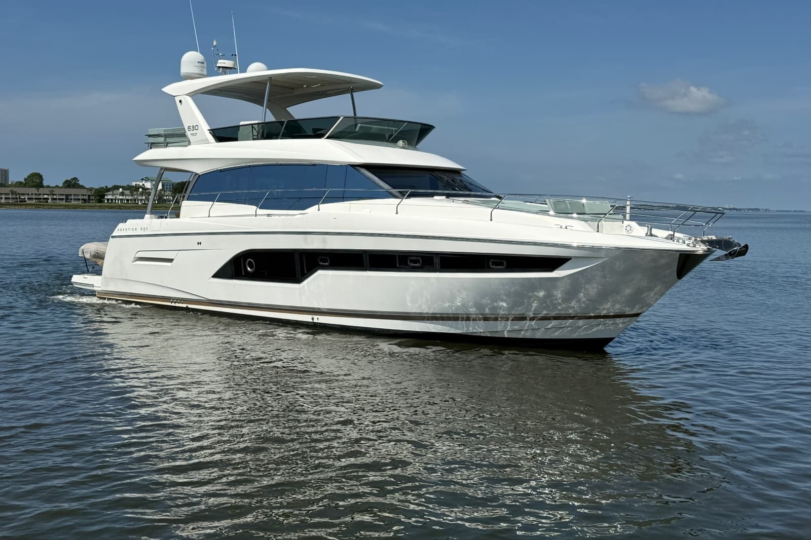 2017 Prestige 630 - Photo 1