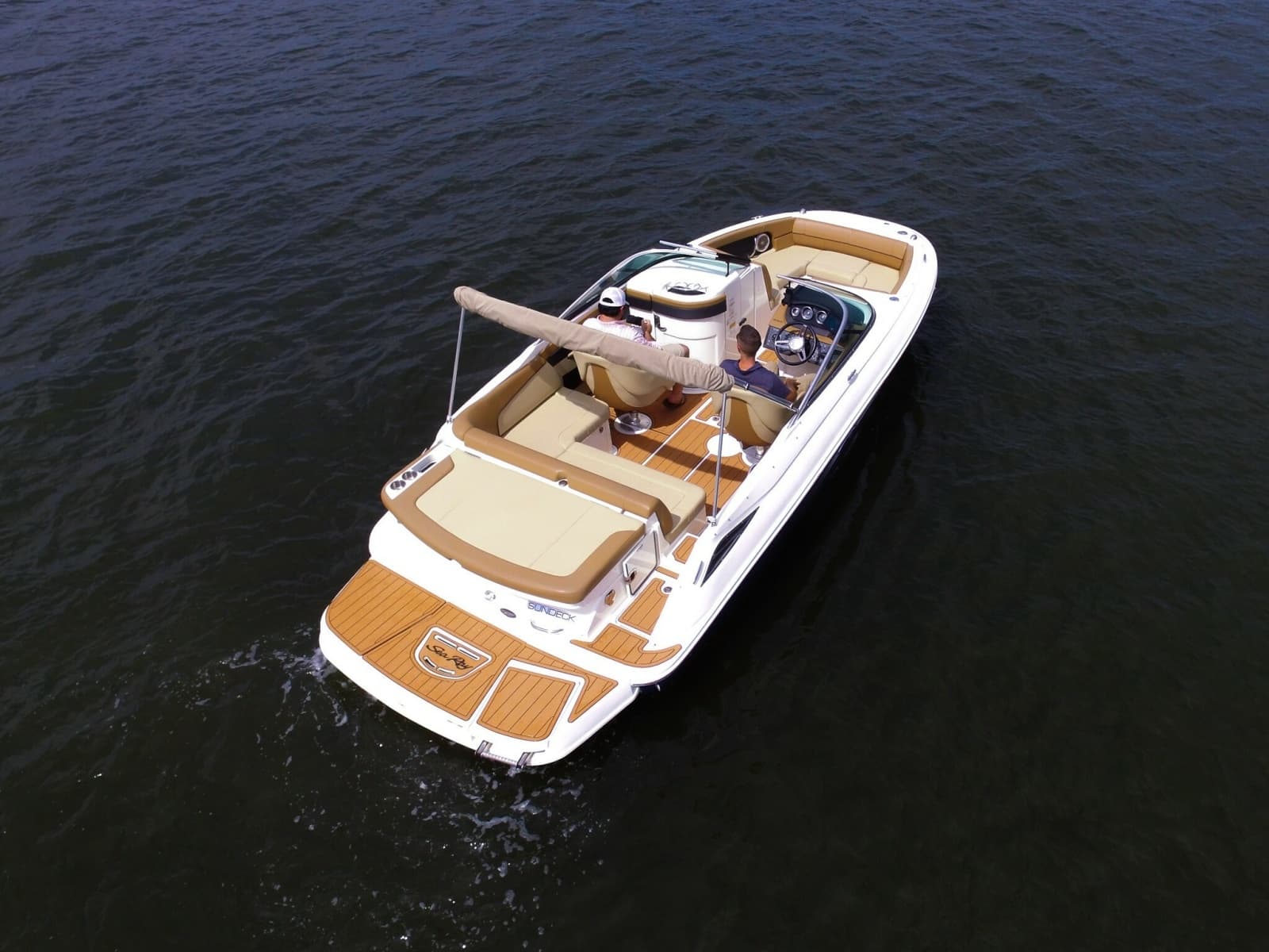 2015 Sea Ray 220 Sundeck - Photo 16