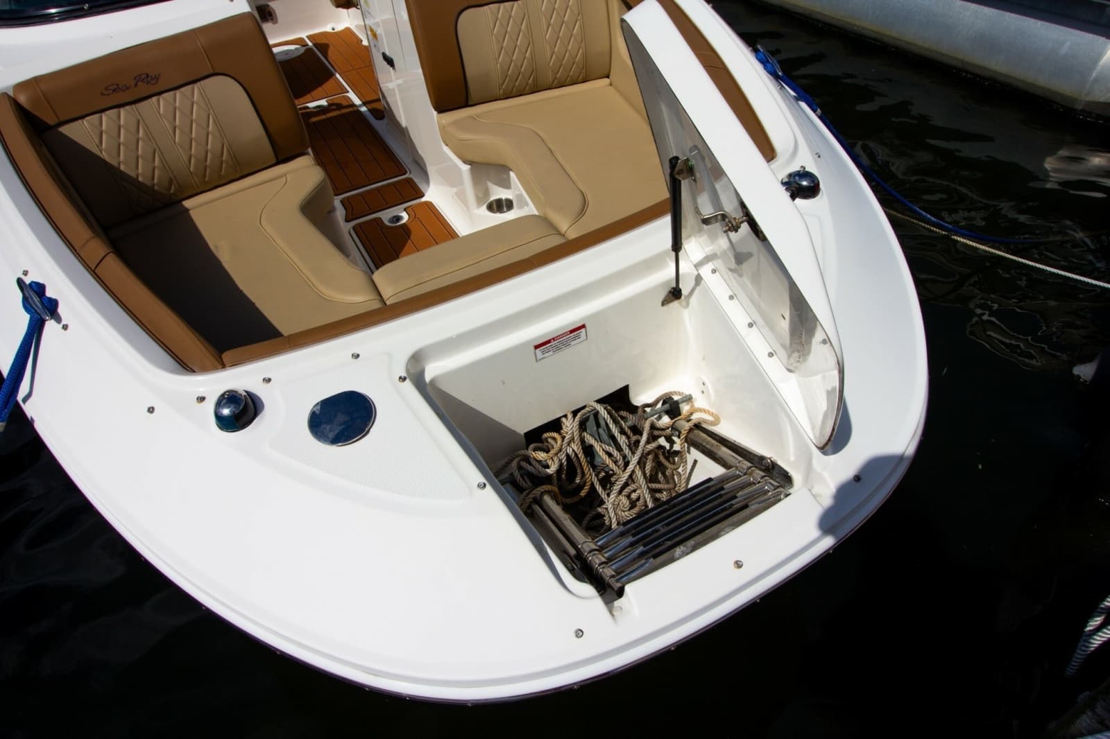 2015 Sea Ray 220 Sundeck - Photo 24
