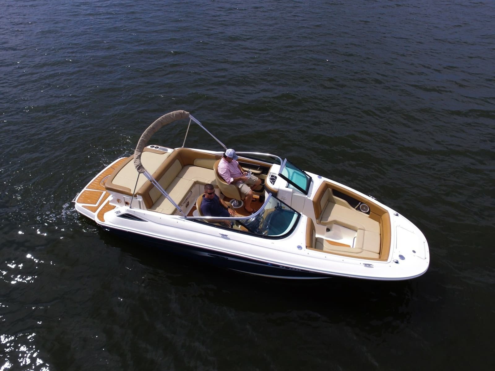 2015 Sea Ray 220 Sundeck - Photo 15