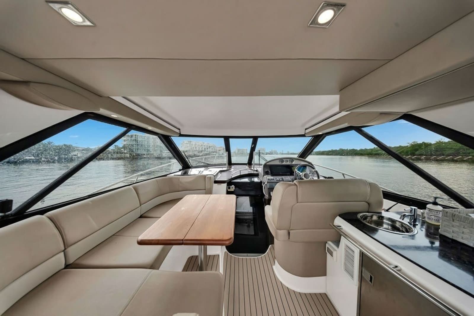 2014 Regal 42 Sport Coupe - Photo 53