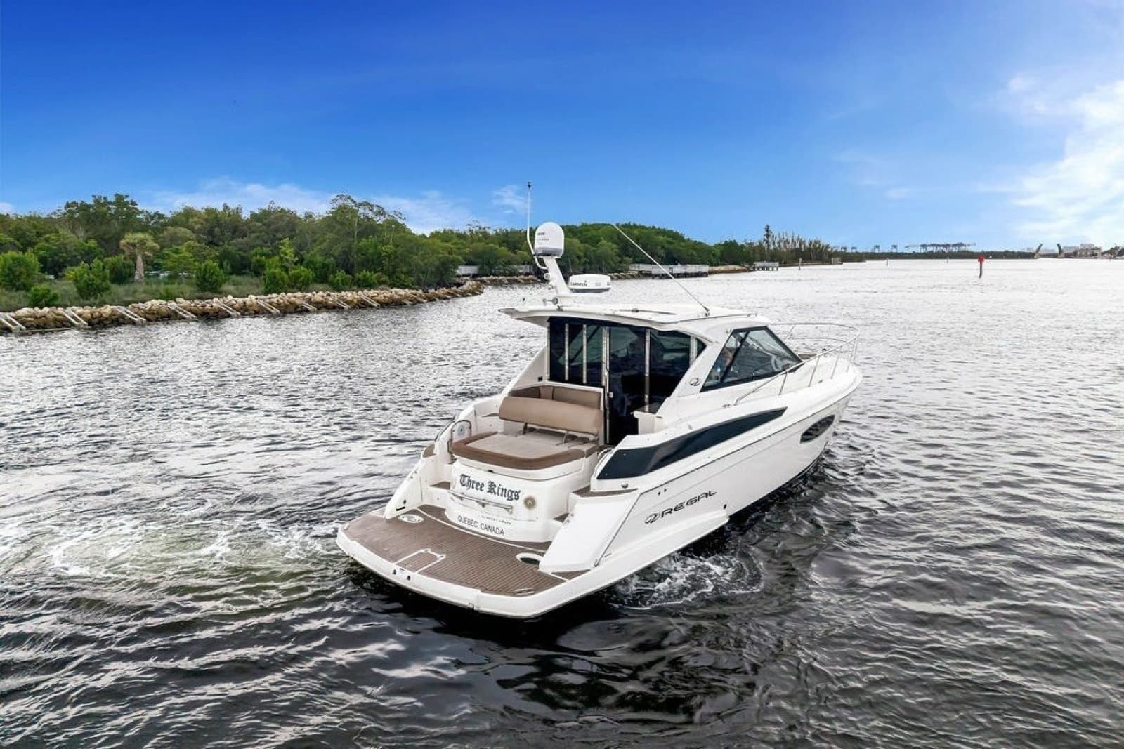 2014 Regal 42 Sport Coupe - Photo 2