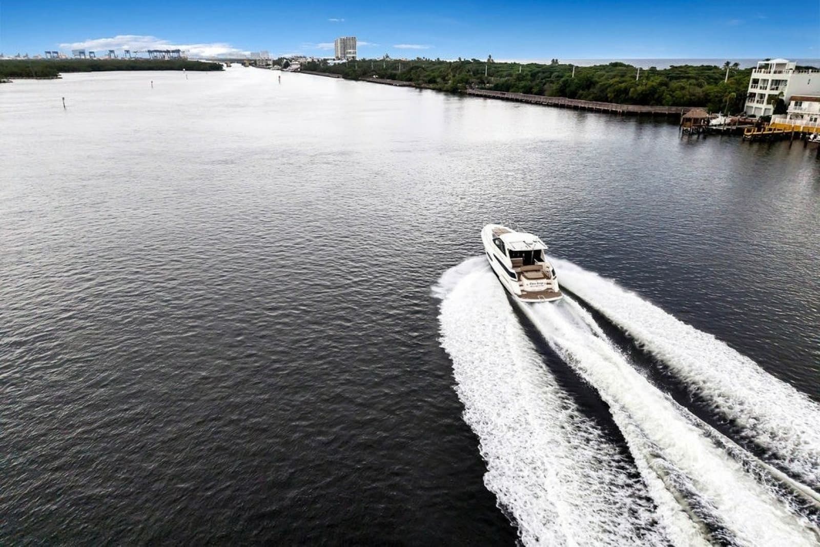2014 Regal 42 Sport Coupe - Photo 29