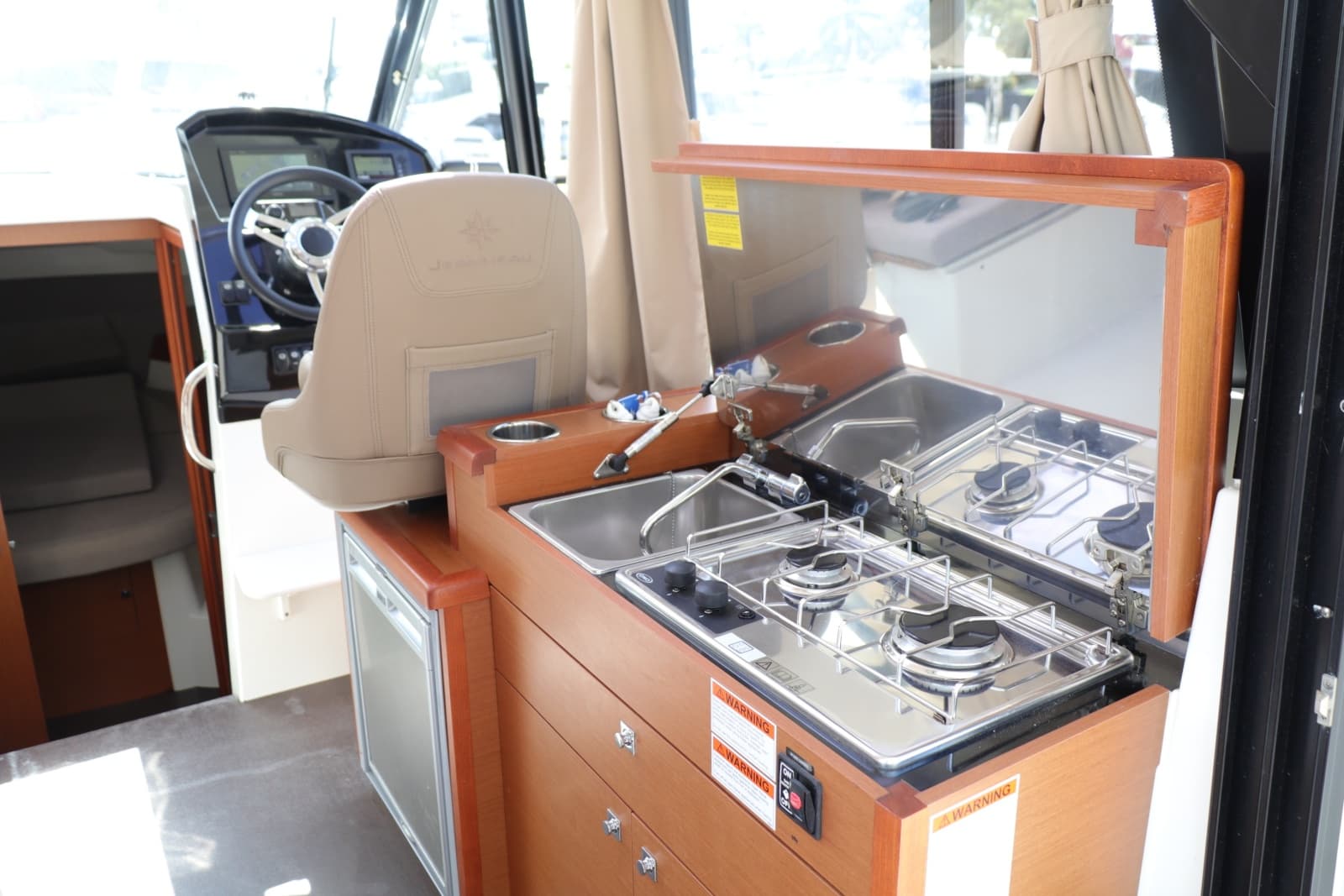 2017 Jeanneau NC 895 - Photo 8
