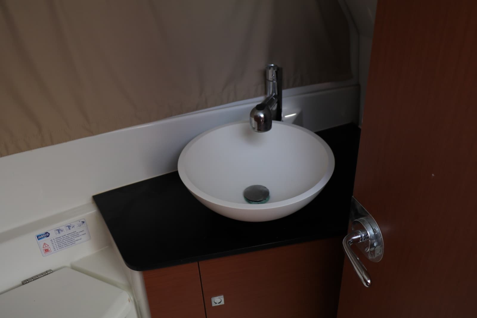 2017 Jeanneau NC 895 - Photo 12