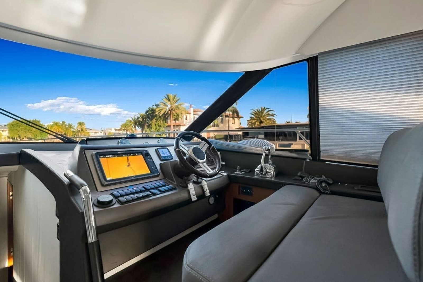 2013 Prestige 550 - Photo 52