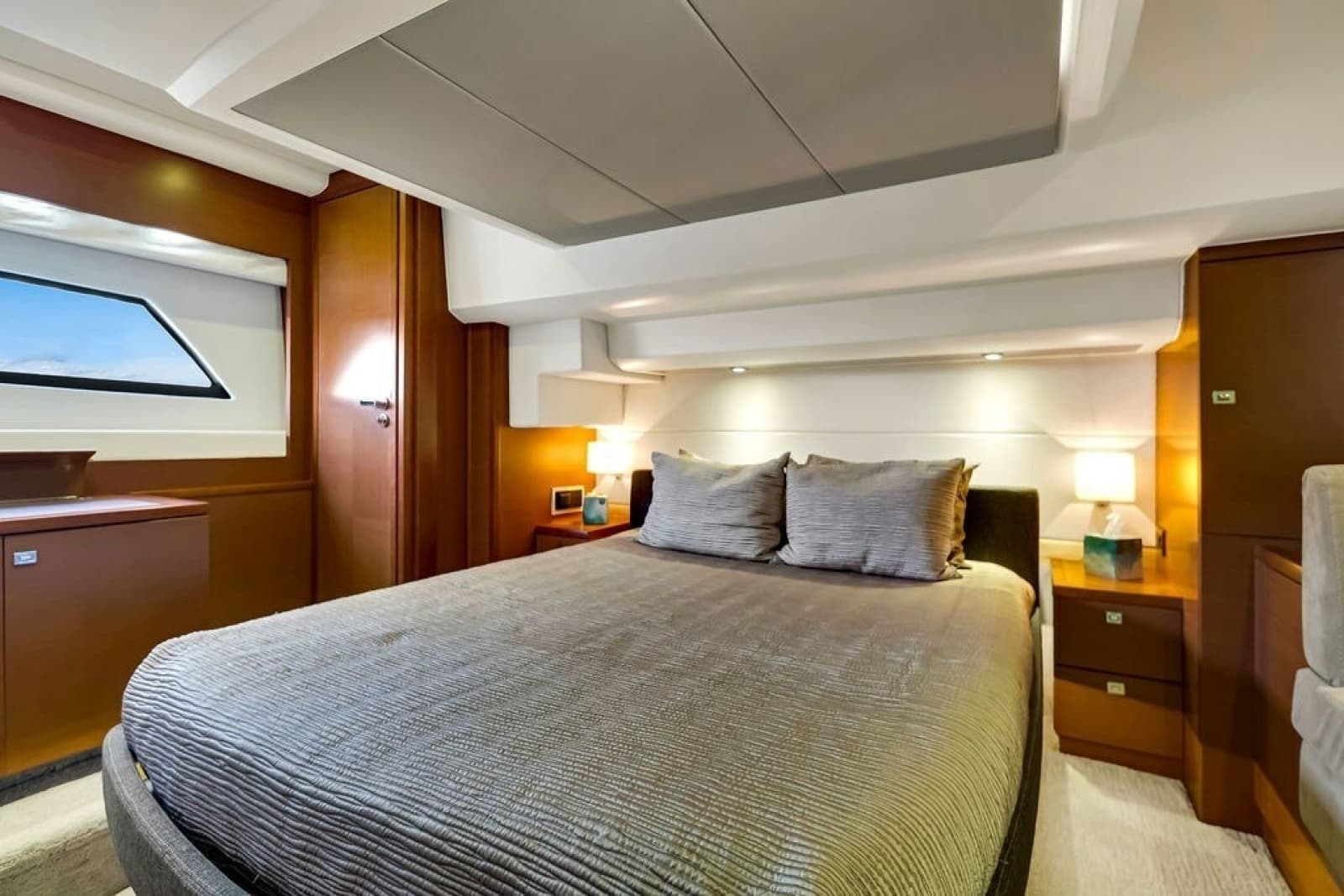 2013 Prestige 550 - Photo 63