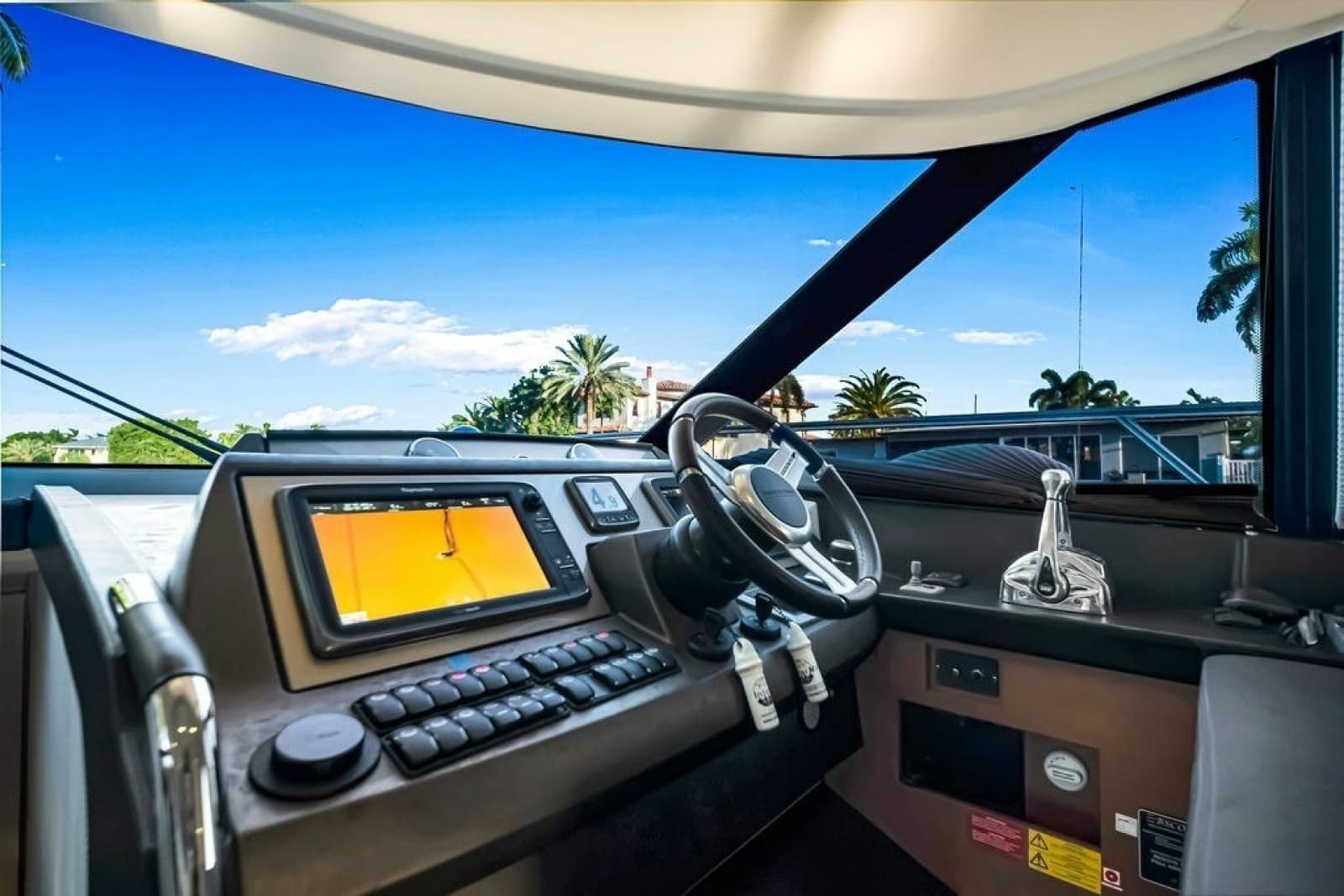2013 Prestige 550 - Photo 55