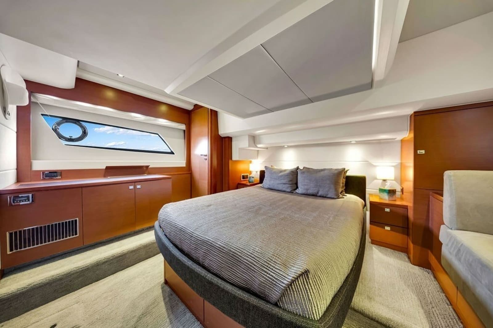 2013 Prestige 550 - Photo 62