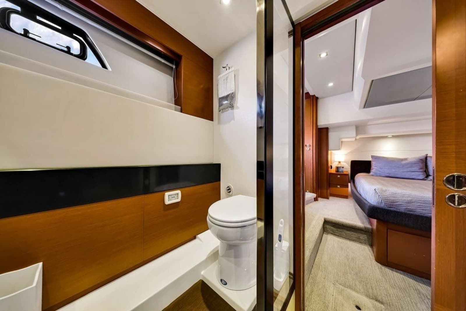 2013 Prestige 550 - Photo 69