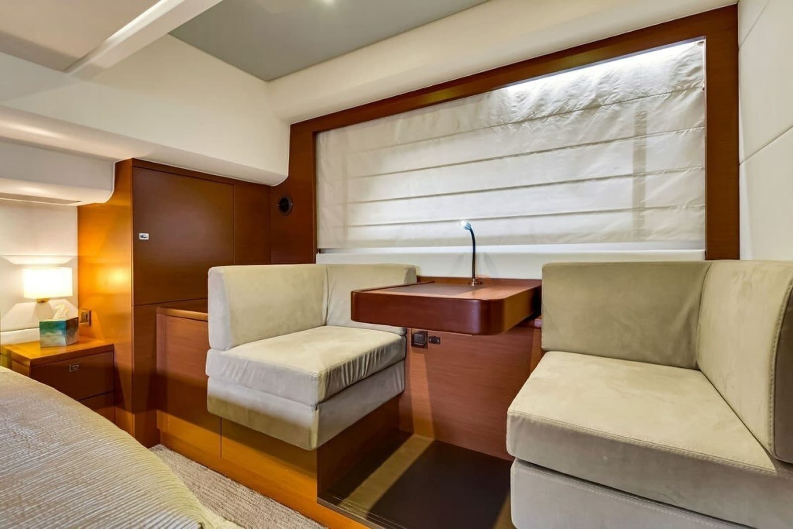 2013 Prestige 550 - Photo 61