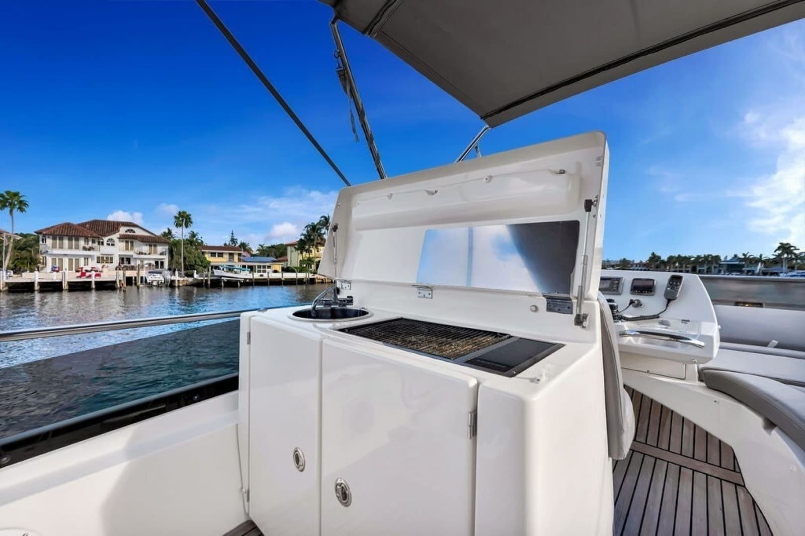 2013 Prestige 550 - Photo 44