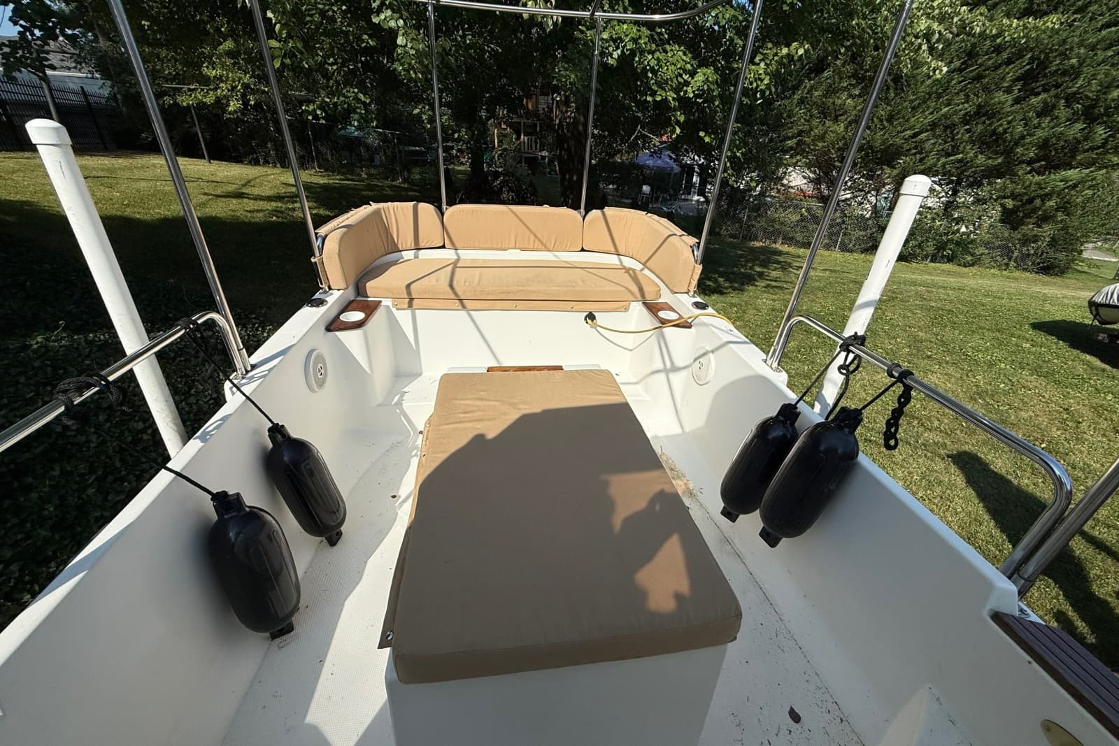 2011 Ranger Tugs R-21 EC - Photo 7