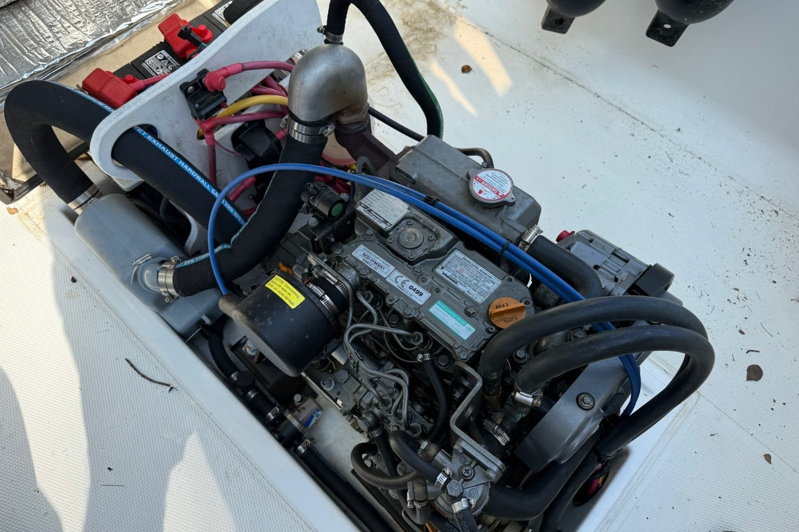 2011 Ranger Tugs R-21 EC - Photo 6