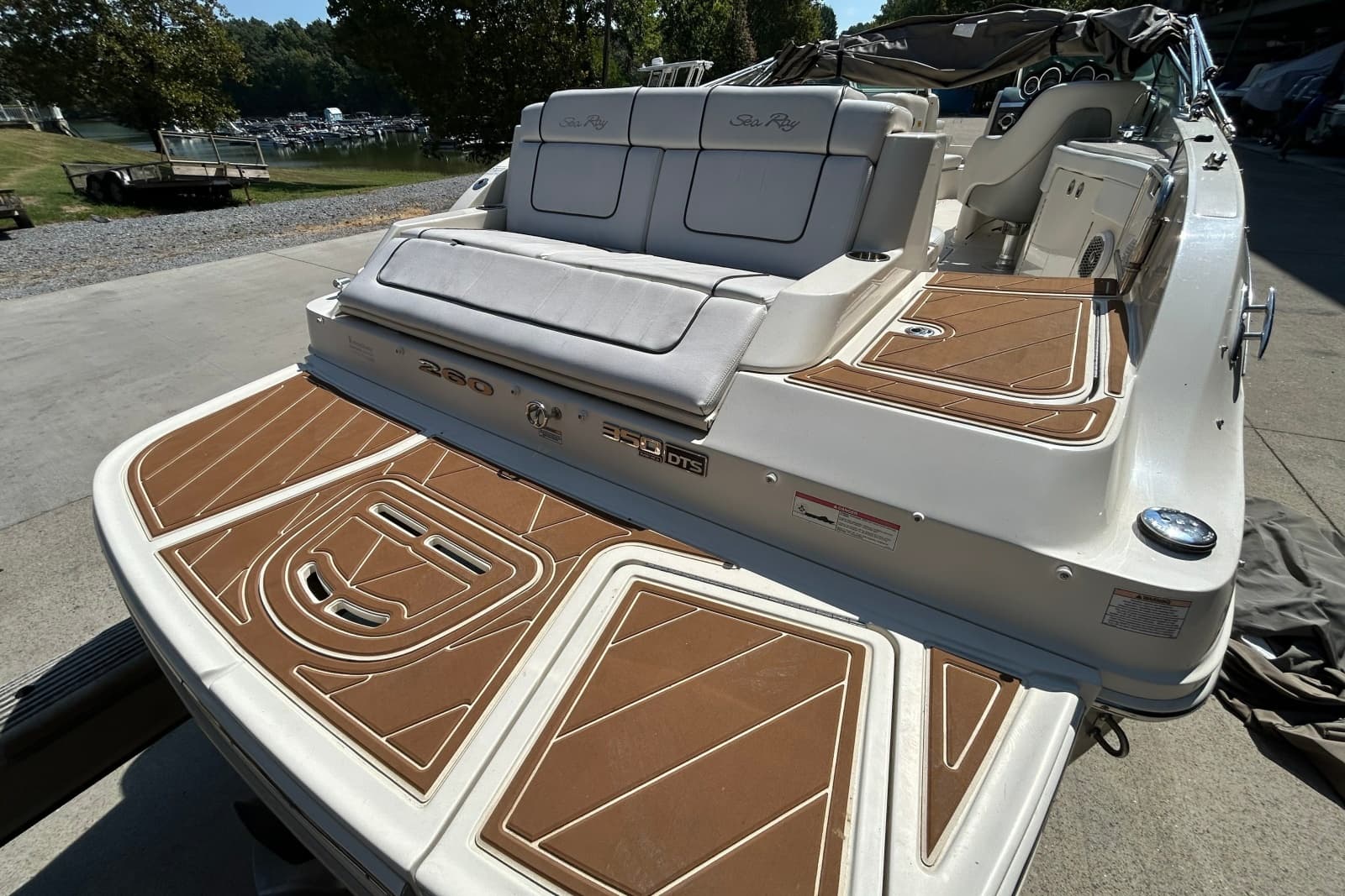 2010 Sea Ray 260 Sundeck - Photo 31