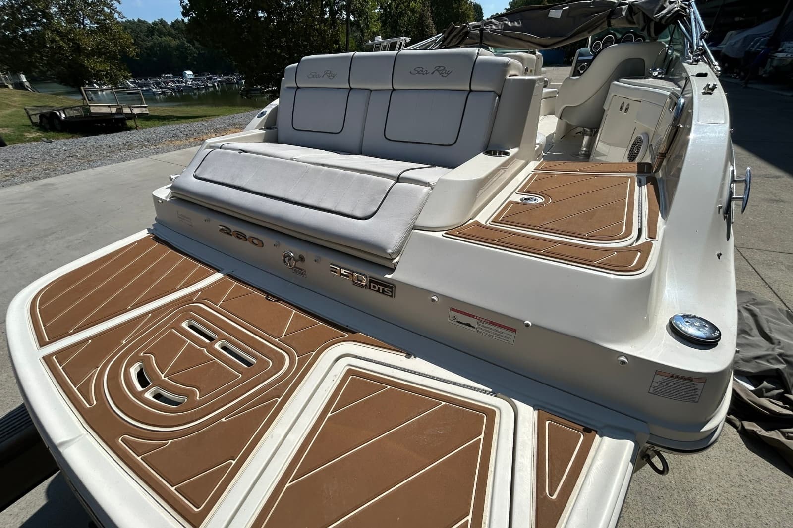 2010 Sea Ray 260 Sundeck - Photo 29